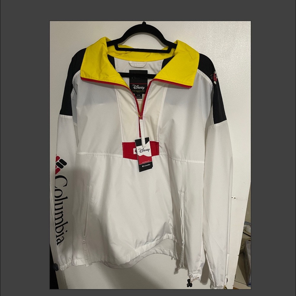 Disney Columbia pull over wind breaker , mens large or Unisex